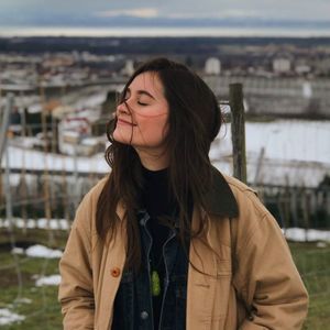 Meet your Posher, Manuela